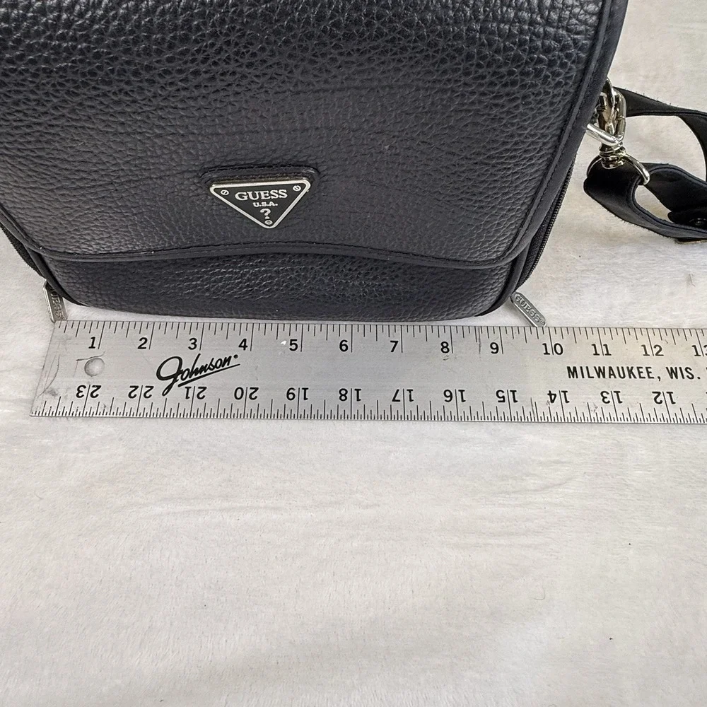 GUESS Black Crossbody Organizer Bag Purse Multi Pocket Shoulder Vintage Style